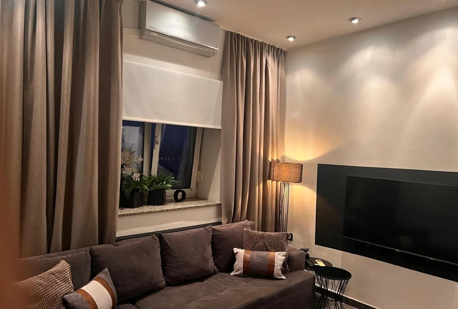 Aurora Apartment リエカ