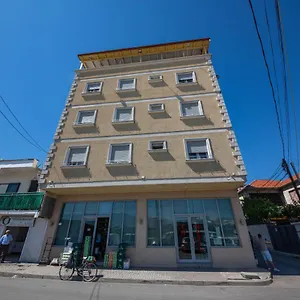 hotel-tosi.albaniahotels.org/